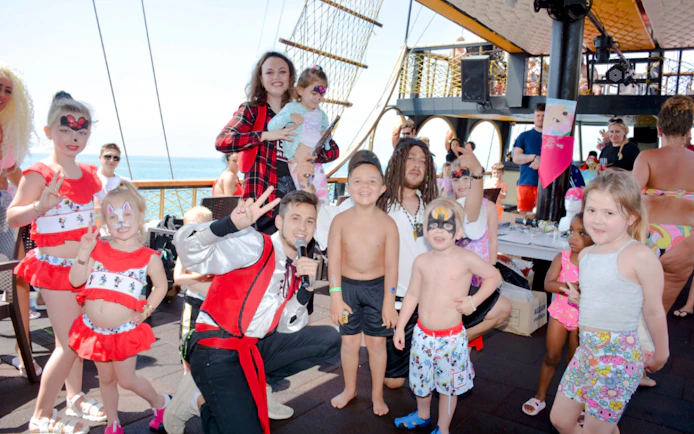Antalya: Lara Pirate Boat Cruise with Lunch, Unlimited Soft Drinks and Hotel Transfers