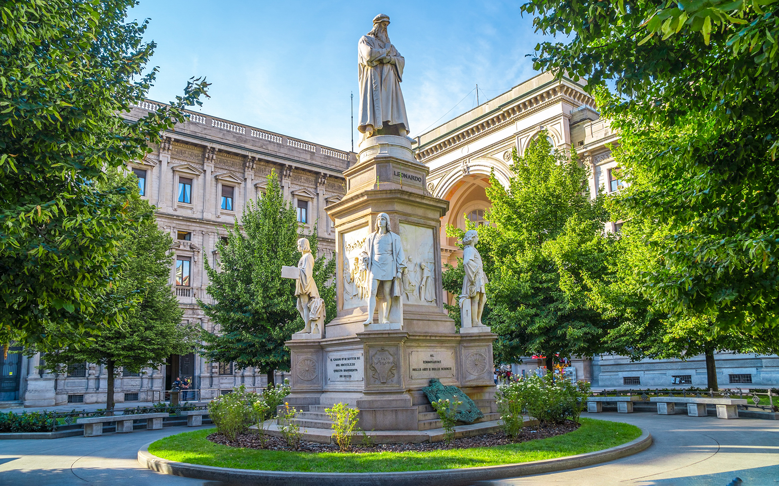 Statue of Leonardo da Vinci in Piazza della Scala, Milan, near La Scala Theater.