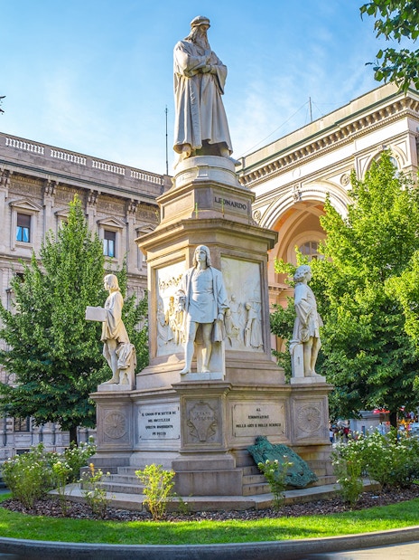 Statue of Leonardo da Vinci in Piazza della Scala, Milan, near La Scala Theater.
