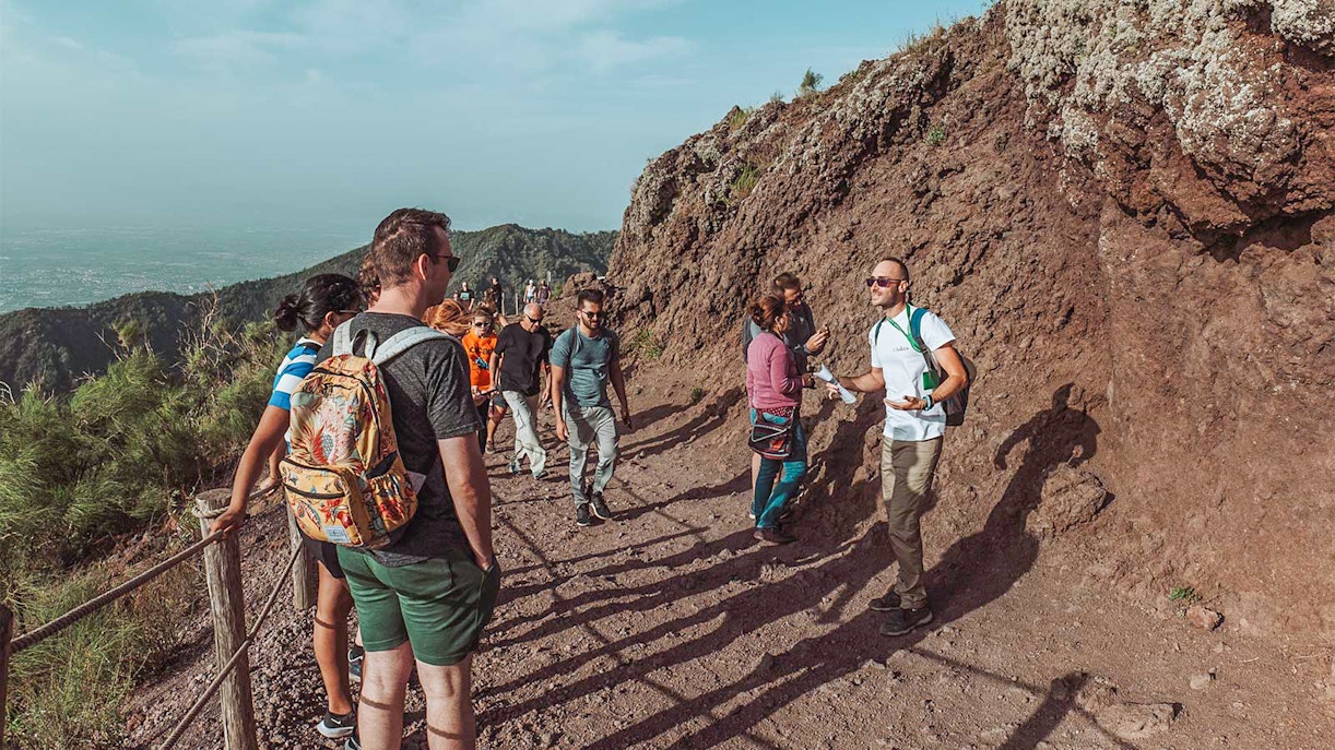 Day trips to Mount Vesuvius