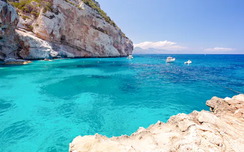 saindo de la caletta: cruzeiro com grupo reduzido pelo golfo de orosei com desembarques em cala mariolu e cala luna-1