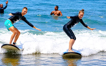 seminyak surf lesson in bali for all levels-4
