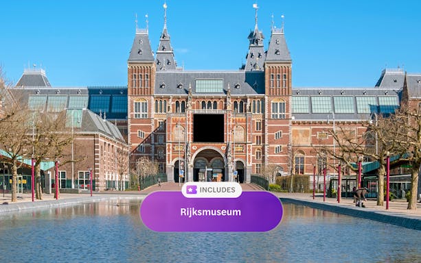 Rijksmuseum entrance in Amsterdam with canal view, included in I Amsterdam City Card.