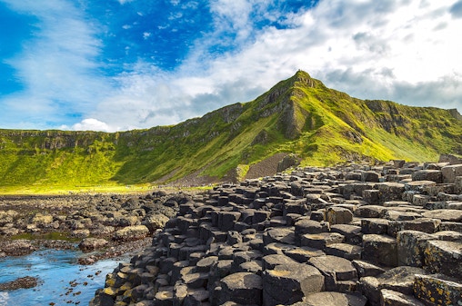 Vanuit Dublin: Rondleiding over Giant's Causeway, Dunluce Castle, Dark Hedges en Belfast