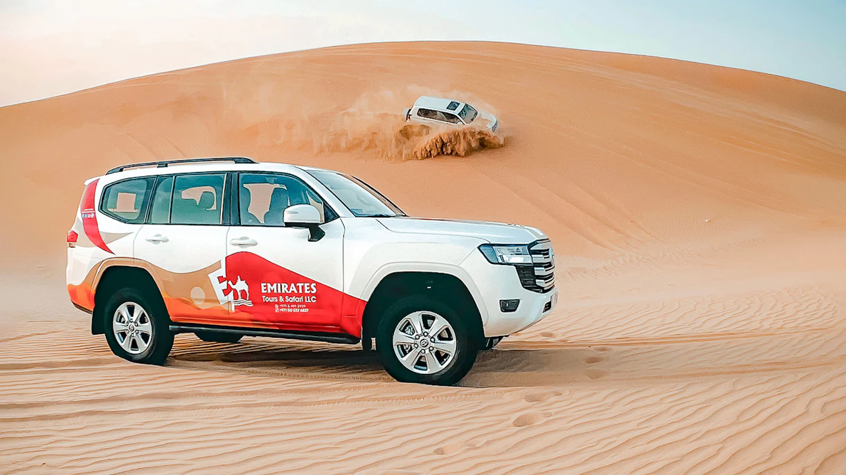 What to eat - Dune bashing in Dubai
