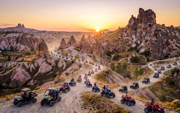 Excursion en quad au coucher du soleil en Cappadoce avec navettes de/vers l'hôtel