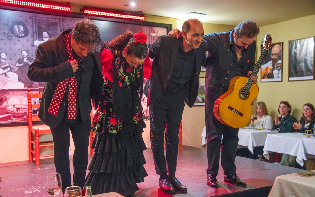 Flamenco dancers bowing at Tablao La Cantaora, Seville.