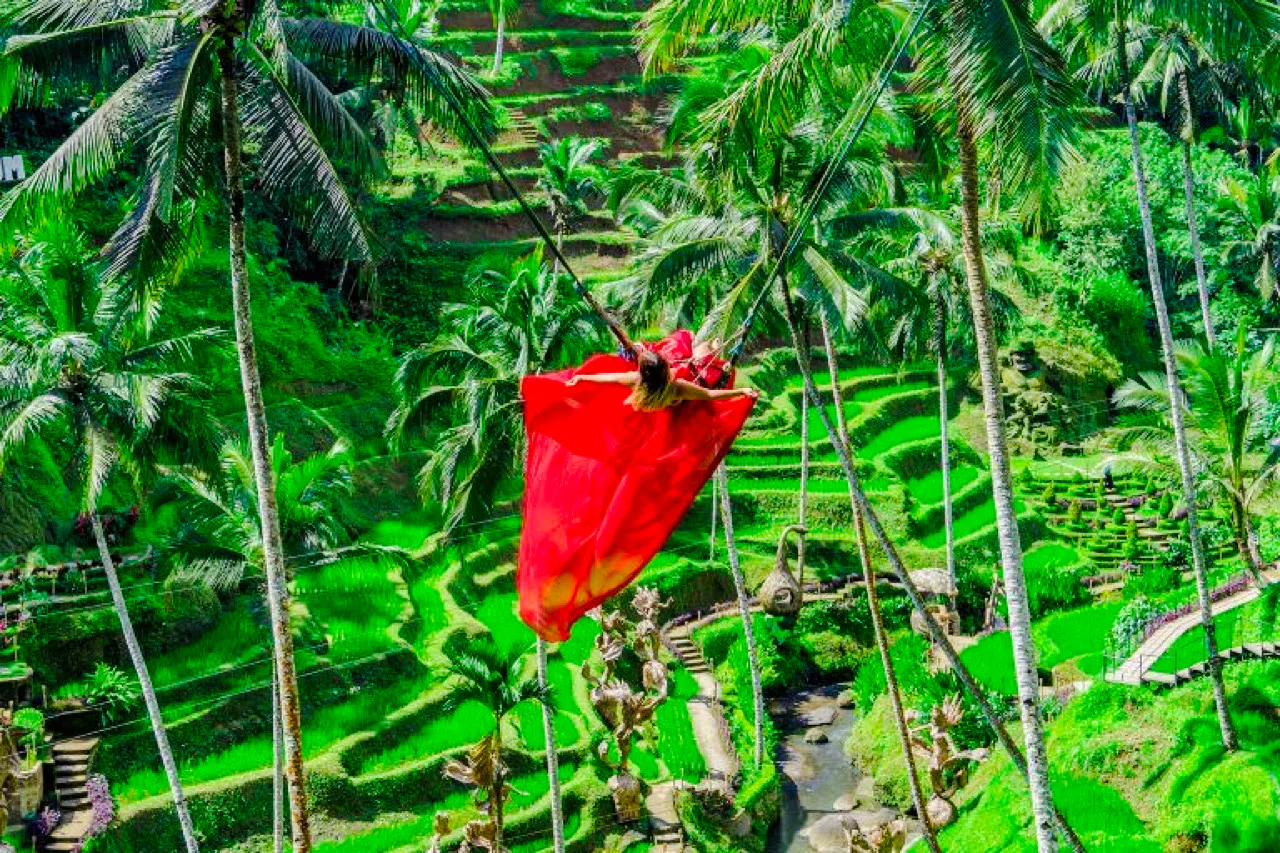 Bali: Temple Waterfalls and Rice Terrace Private Tour