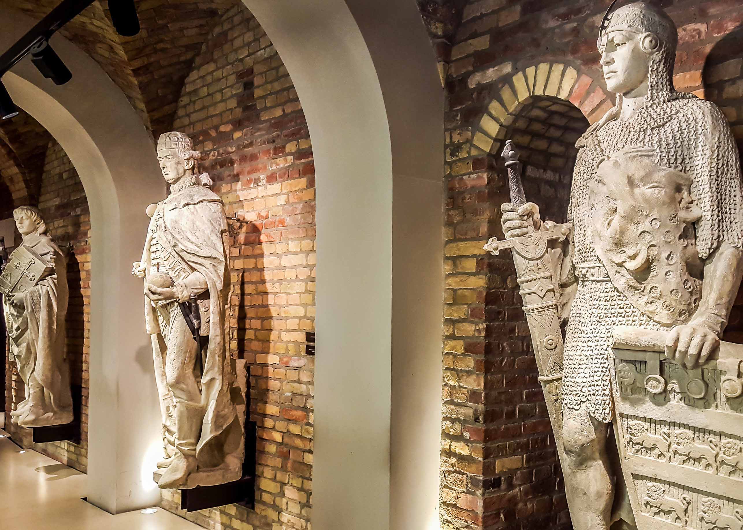 About Hungarian Parliament