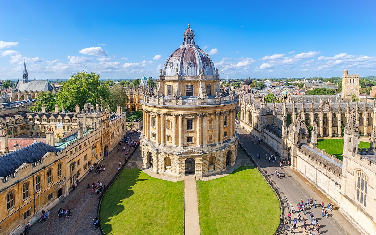Radcliffe Camera and surrounding buildings at Bodleian Library, Oxford.