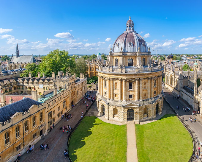 Guided Tour of the Cotswolds, Warwick, Oxford & Stratford-upon-Avon