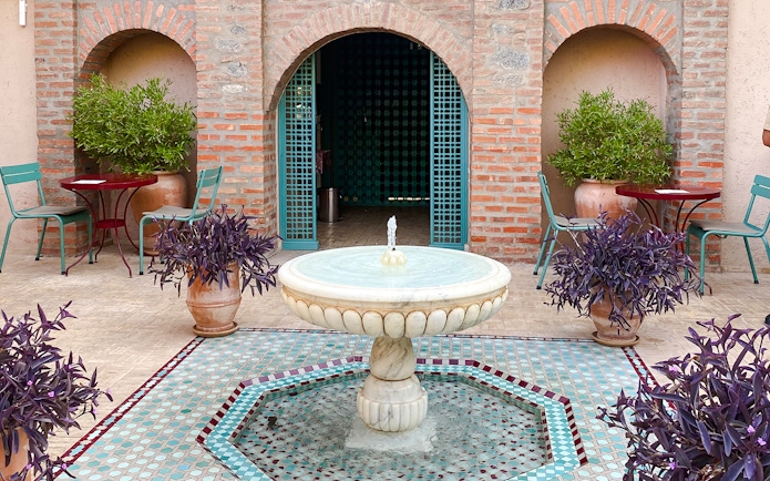 Fountain and seating area at Jardin Majorelle, Marrakech.