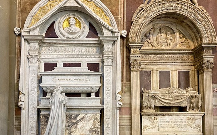Santa Croce interior with Gioachino Rossini's tomb, Florence guided tour.
