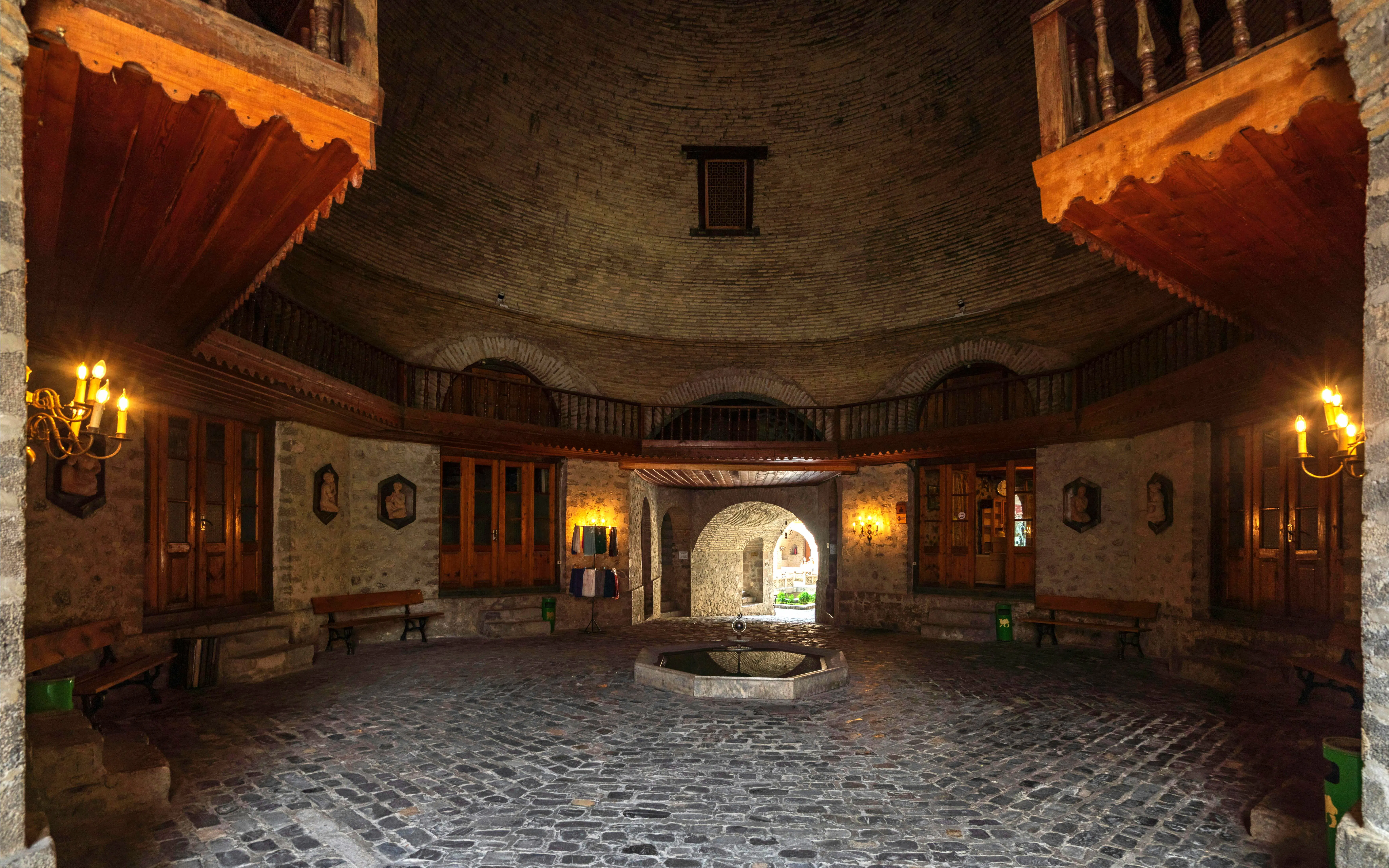 da baku: tour di un giorno a sheki, gabala, ismayilli e shamakhi 
-1