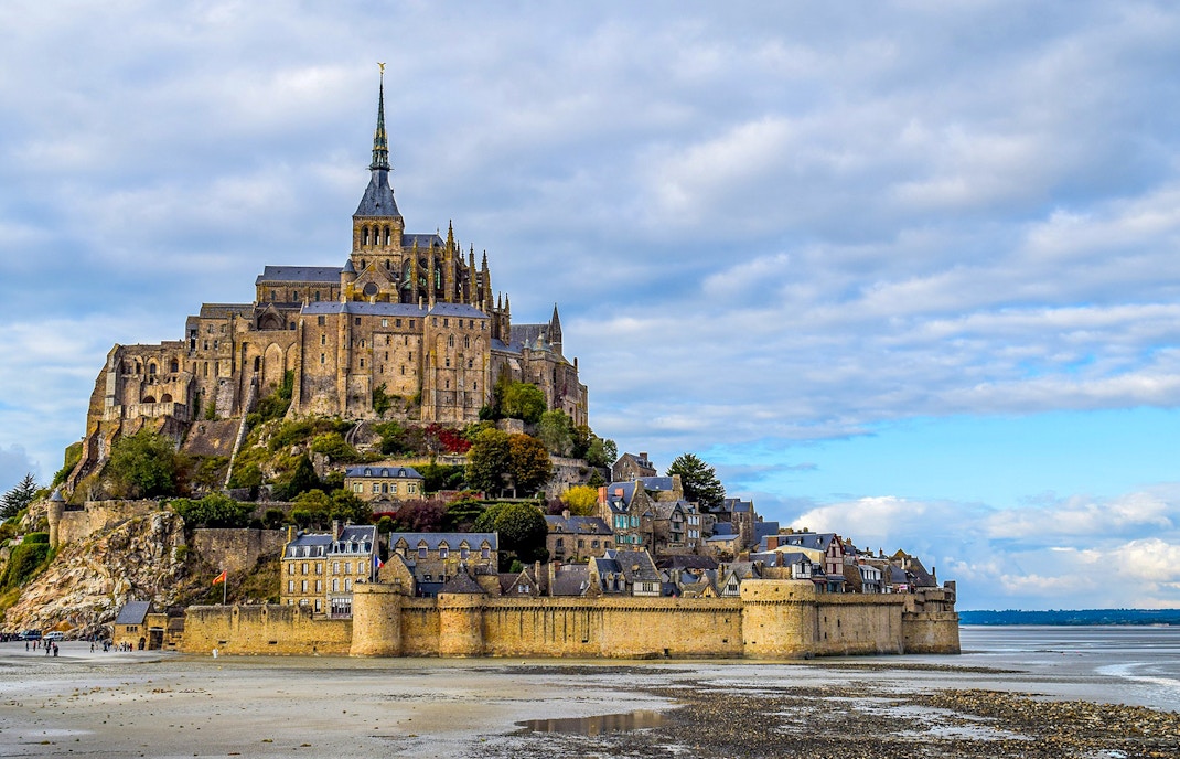 mont saint michel bay