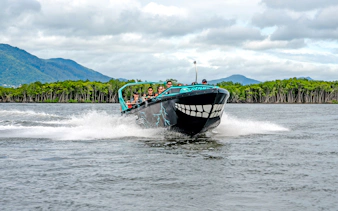 cairns jet boat ride-2