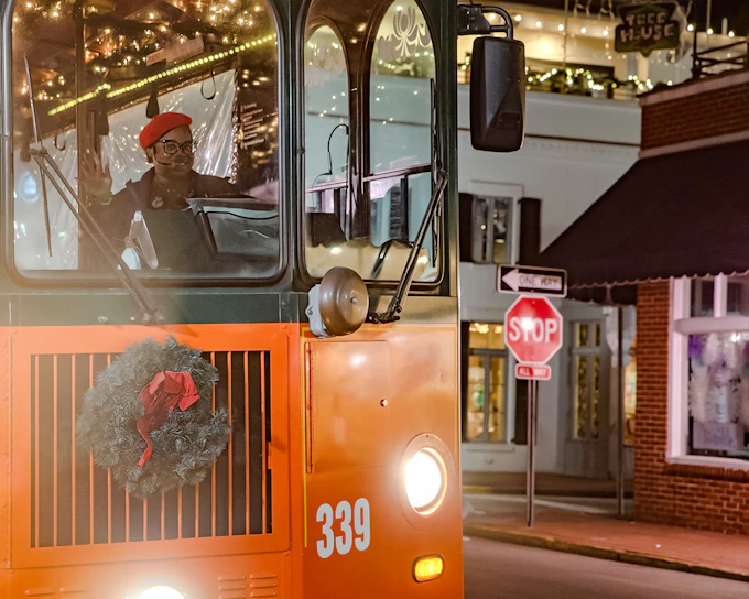 Savannah Holiday Sights and Festive Nights