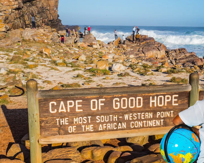 Cape Town Walking Tour of Historical Sites and African Lunch at AfroDeli Eatery