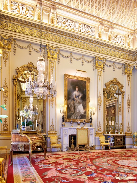 Buckingham Palace State Rooms with ornate chandeliers and gilded decor.