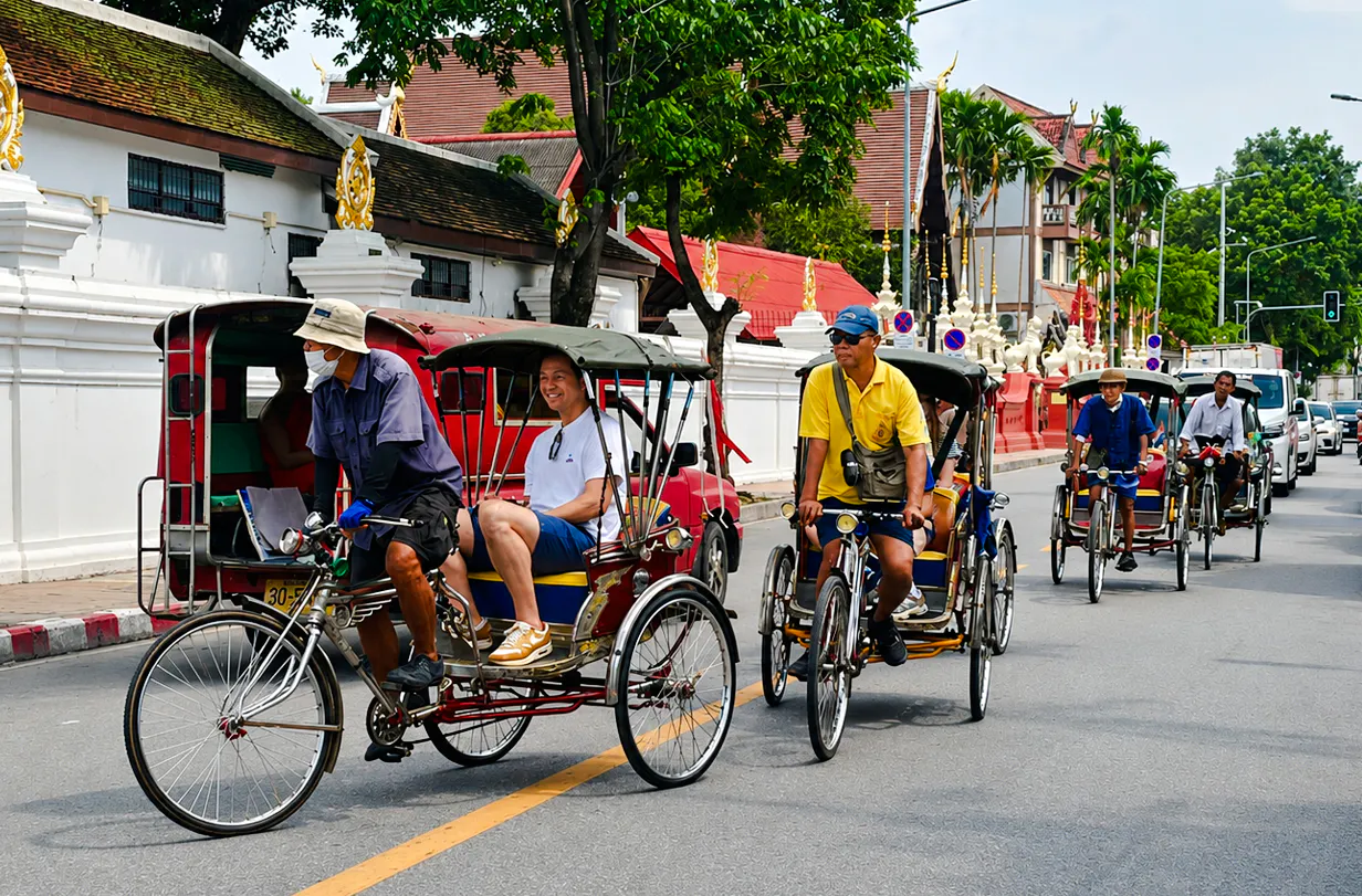 Explore Chiang Mai City & Experience a Trishaw Ride – Guided Tour