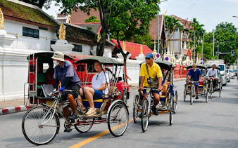 privat guidet tur i chiang mai by og til doi suthep med triksykkeltur-1