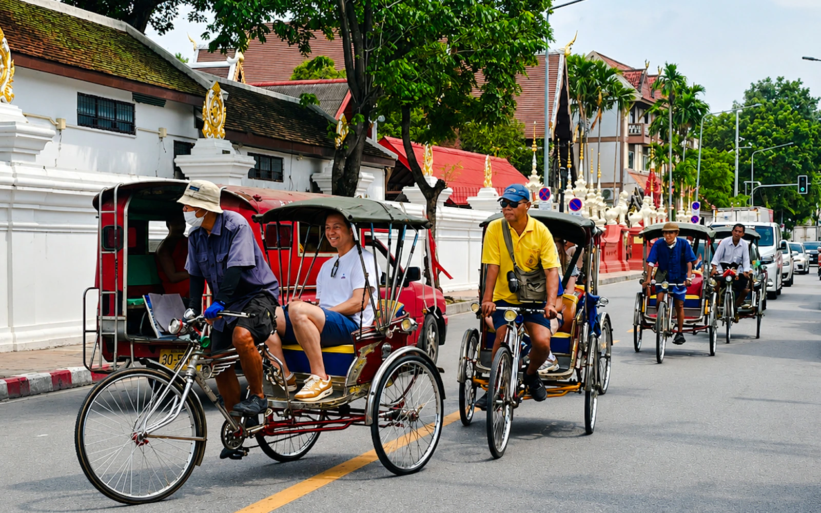 Explore Chiang Mai City & Experience a Trishaw Ride – Guided Tour