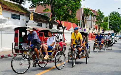 tour privato guidato della città di chiang mai e del doi suthep con giro in risciò-1