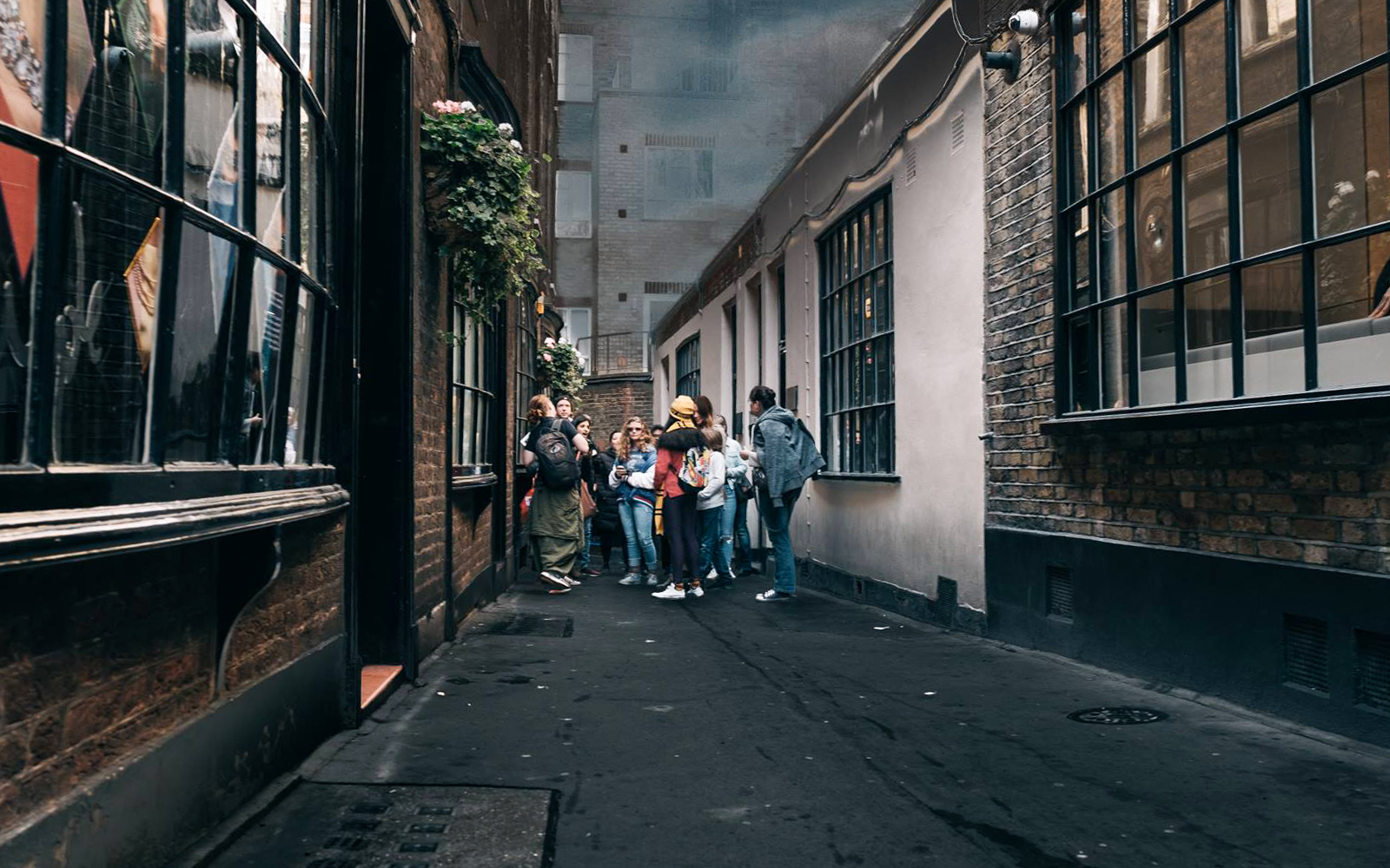 Harry Potter walking tour in London featuring iconic film locations