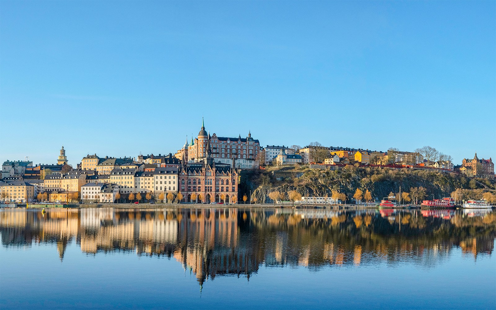 Archipelago Sightseeing Cruise passing old houses in the Södermalm district, Stockholm.