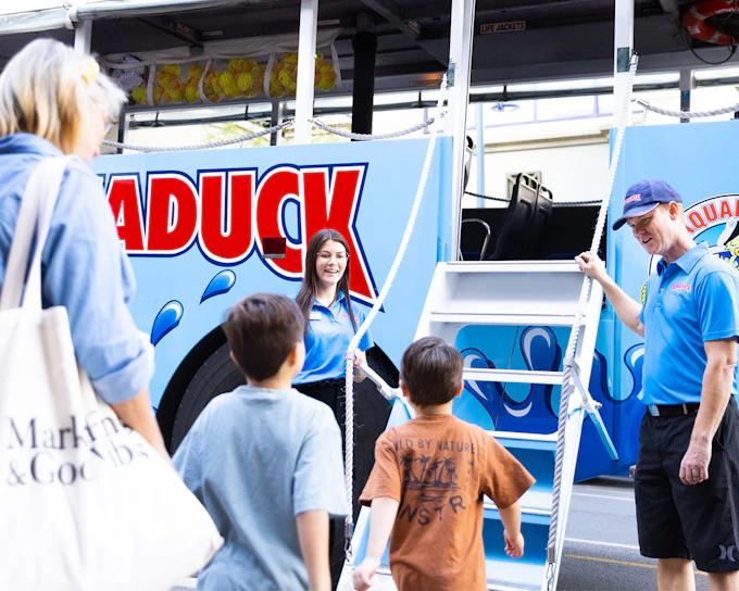 Aquaduck Sunshine Coast: 1 Hour City Tour & River Cruise
