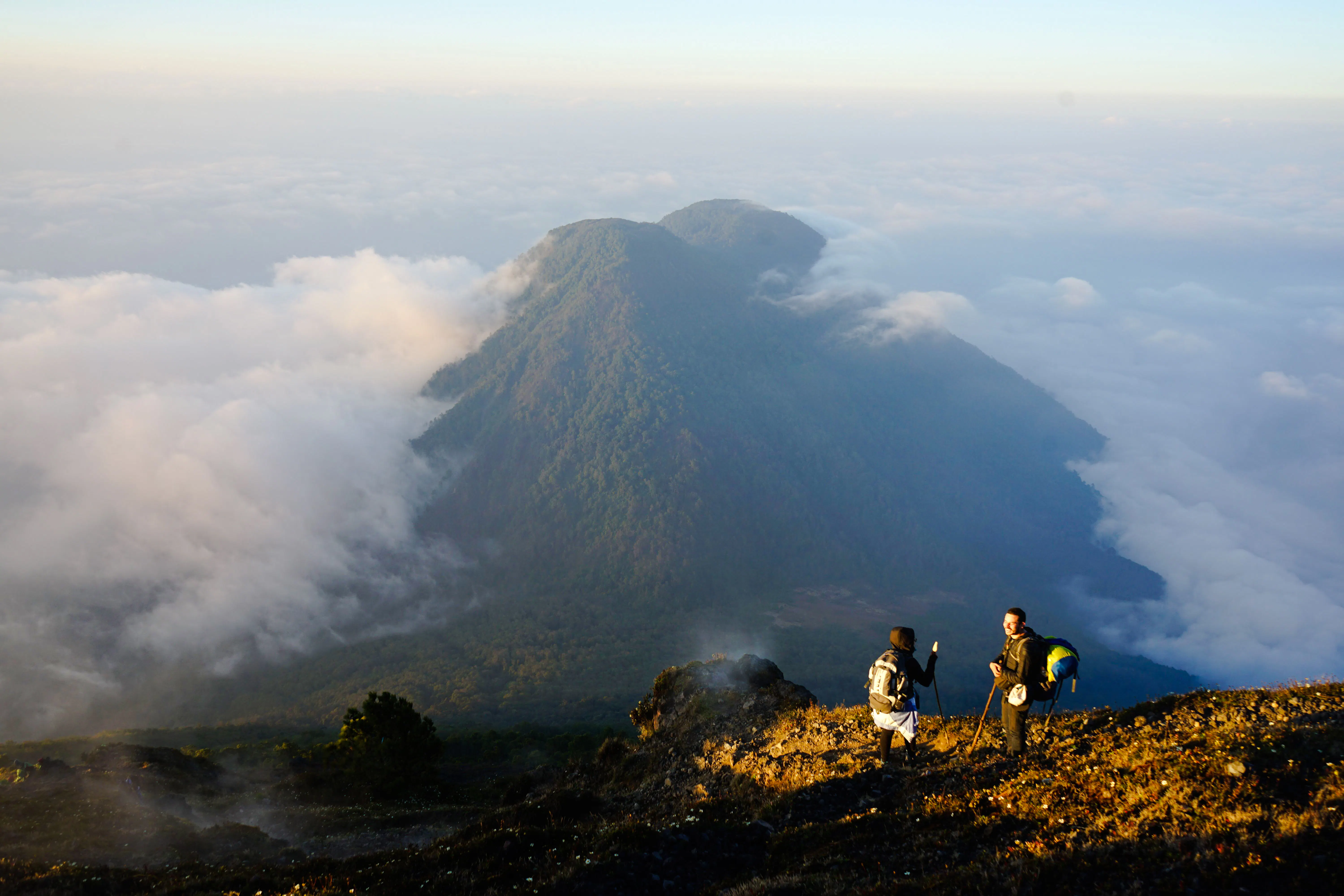 Private Sonnenaufgangswanderung auf den Mount Agung über die Besakih-Route inklusive Frühstück