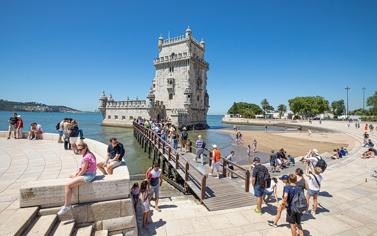 Combo : Billets pour un Fado dans le quartier de Chiado + Monastère des Hiéronymites + Tour de Belém — 6