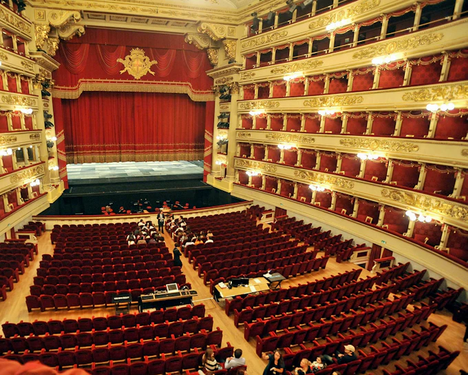 Skip-the-Line Entry & Guided Tour of La Scala Theatre