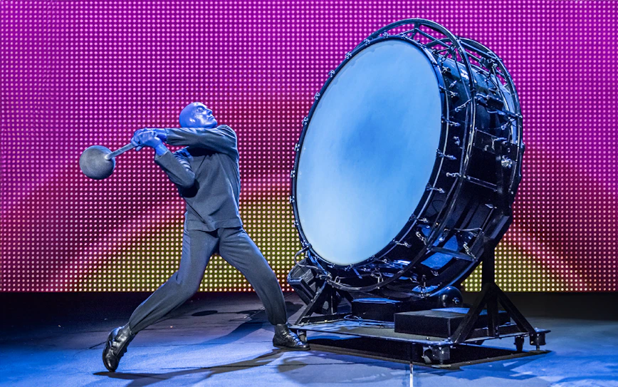 blue man group las vegas dress code 14 Real life outfits!* What to wear to blue man group show?