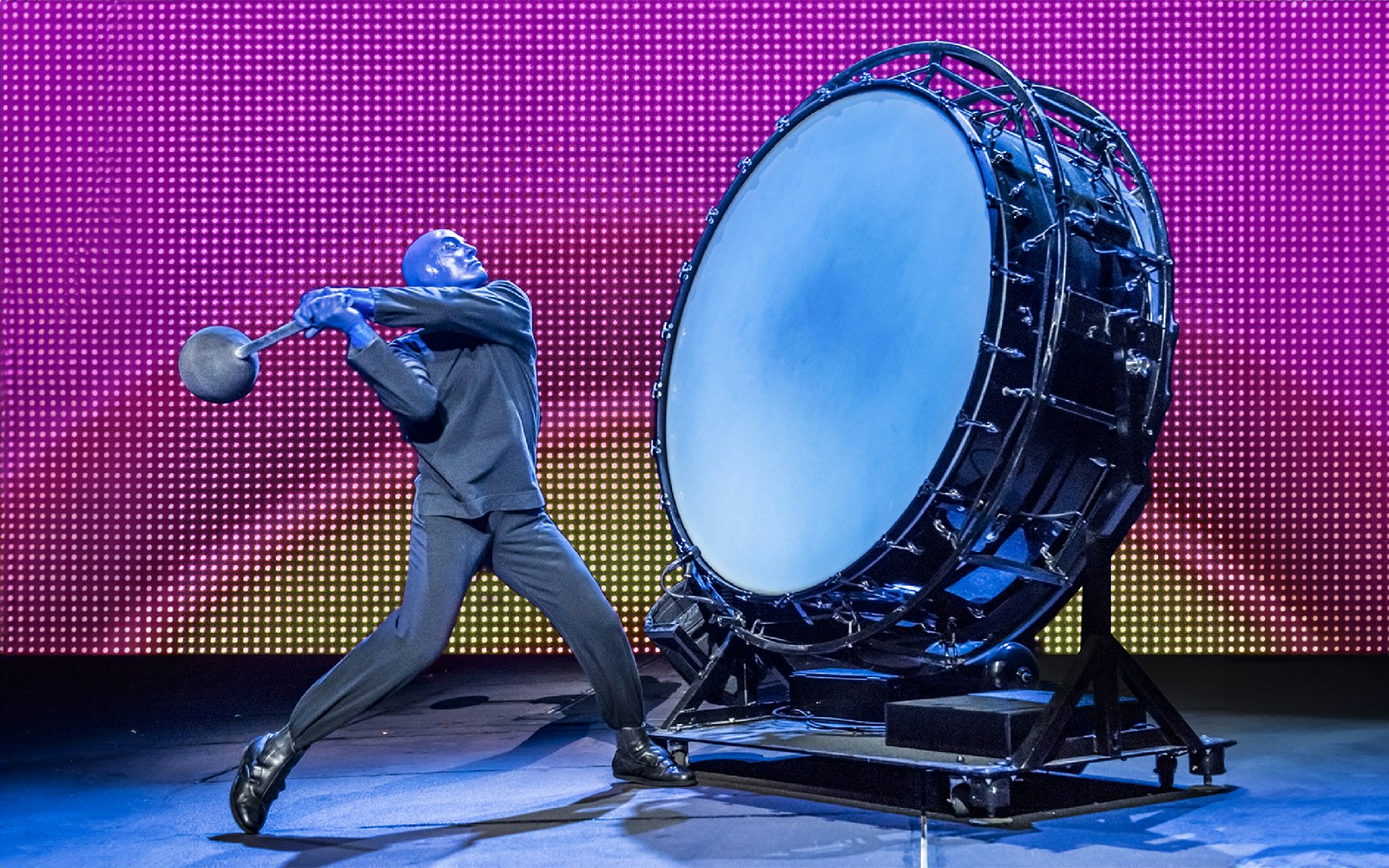 Blue Man Group performance in New York City theater.