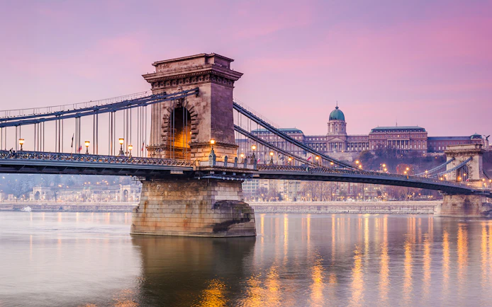 Chain Bridge over Danube River at night, Budapest.