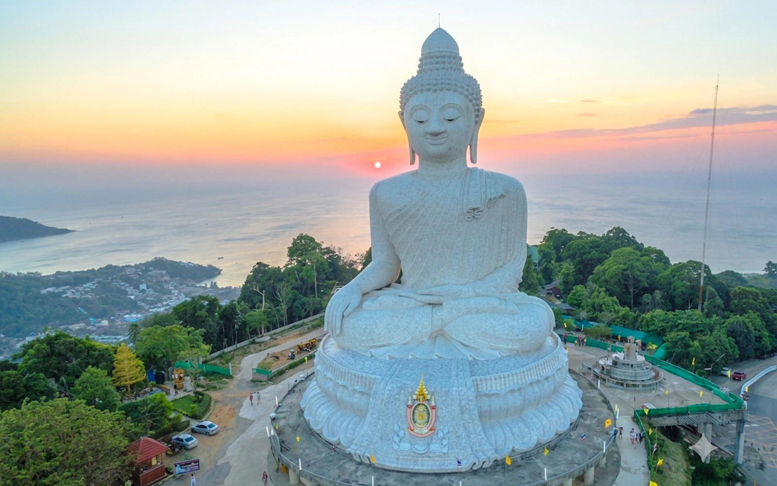 Phuket City Highlights Small-Group Guided Tour with Nui Beach and Big Buddha Image 2