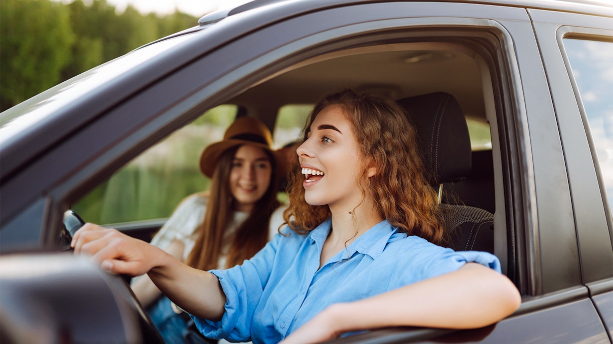 Two women enjoying the trip in the car - Chao Phraya cruises