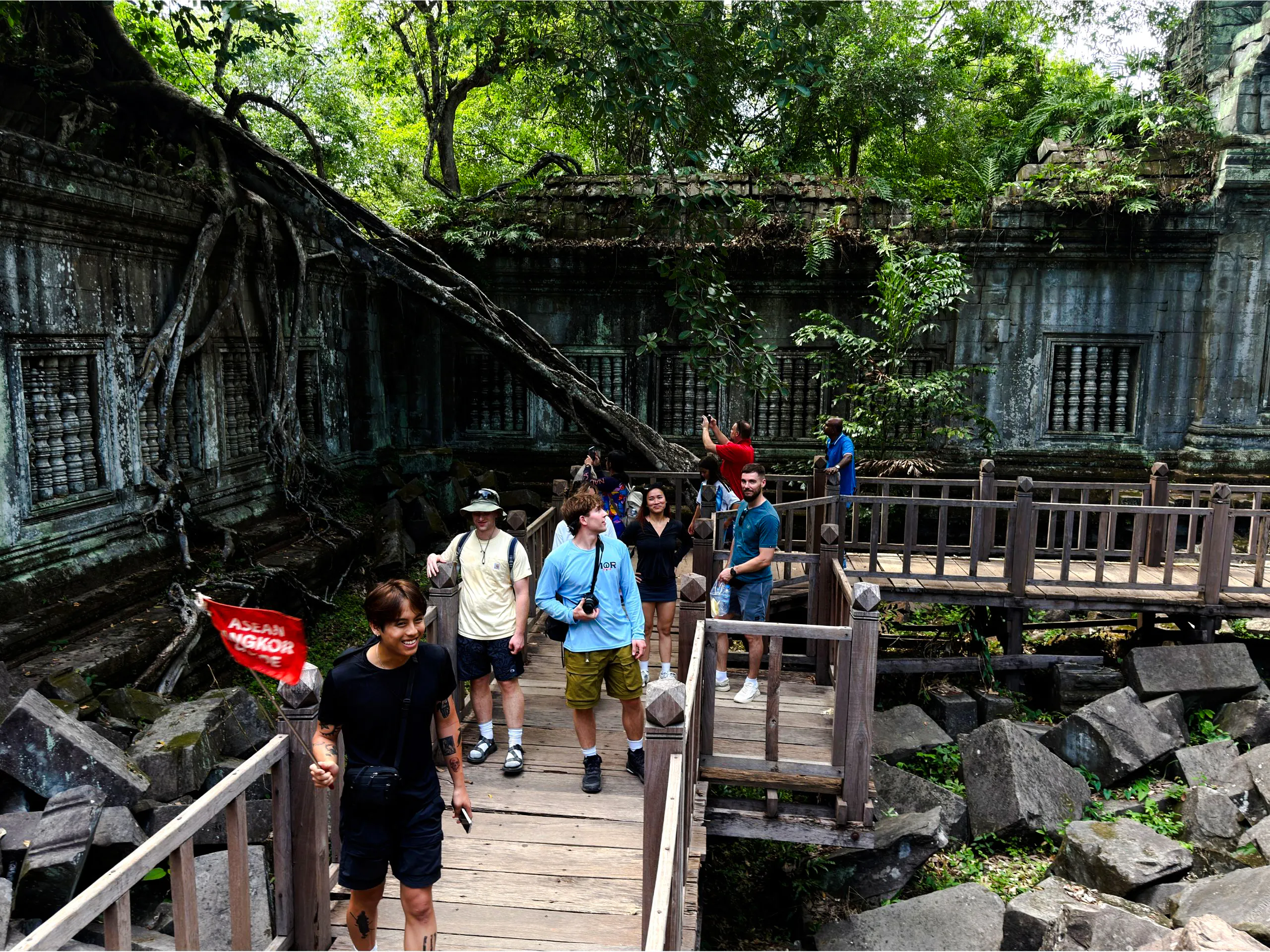 Koh Ker, Beng Mealea and Banteay Srei  Small Group Tour from Siem Reap