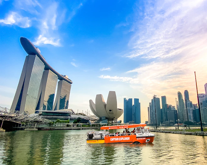 1-hour Singapore Guided Captain Explorer DUKW® Tour