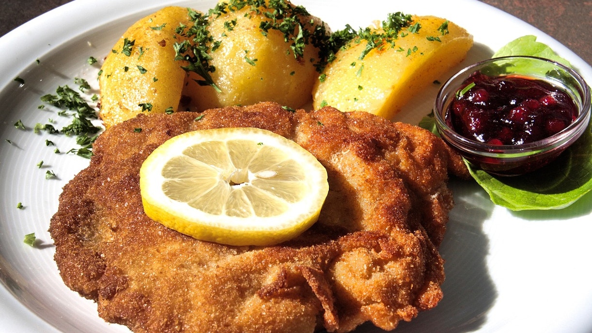 Wiener Schnitzel Austria Food