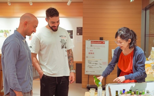 tour vip del wagyu di grado a5 a ginza: degustazione illimitata di wagyu e sake-4