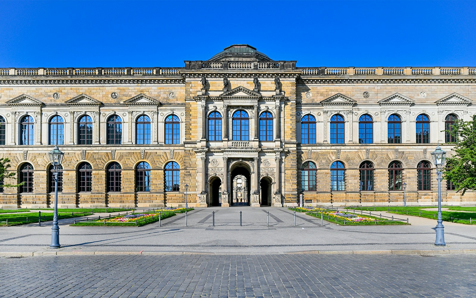 Old Masters Pictures Gallery