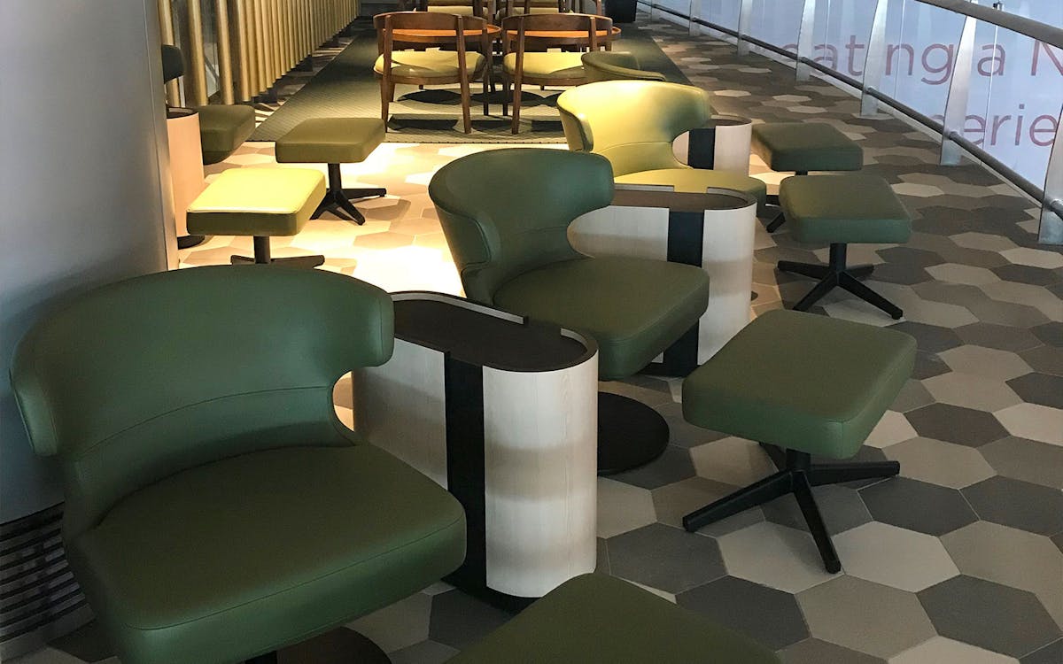 blossom - sats & plaza premium lounge access at changi international airport: t4-6 blossom - sats & plaza premium lounge access at changi international airport: t4-6