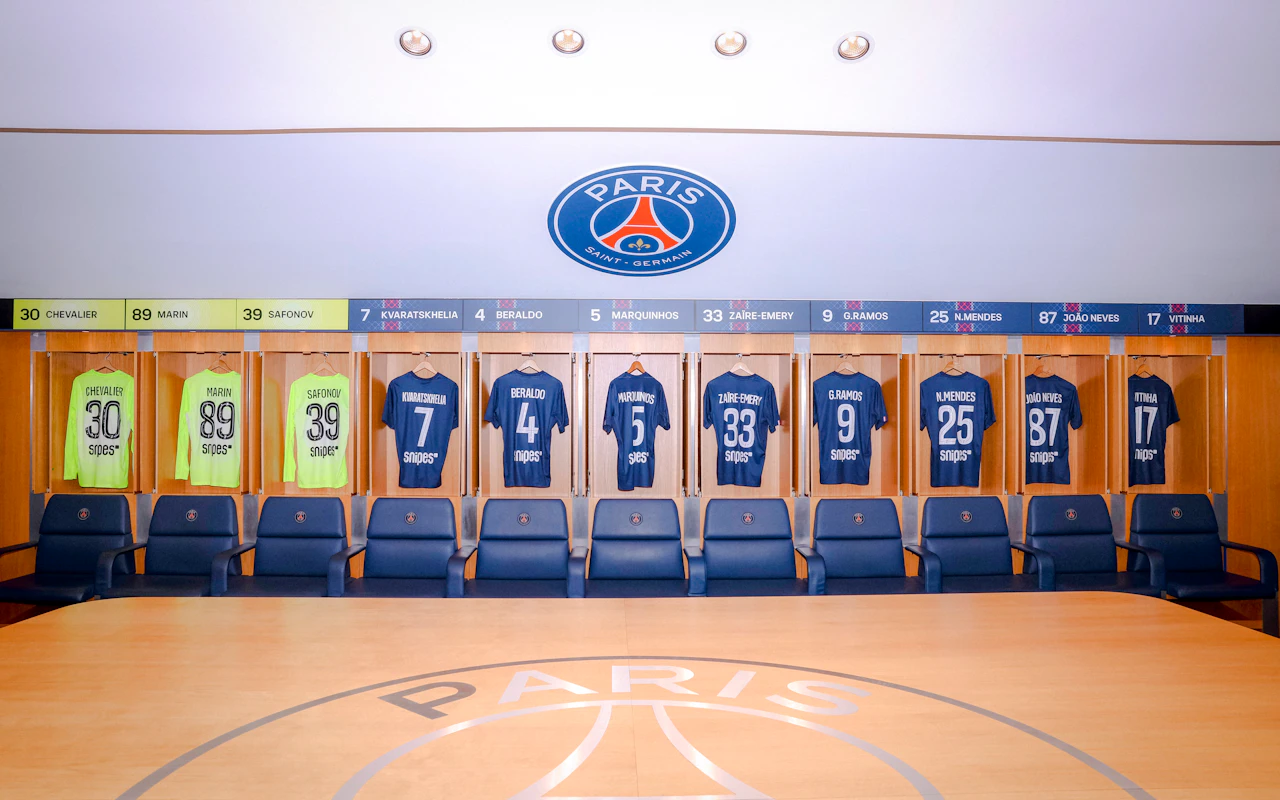 Combo: PSG Stadium Tour + Roland Garros Guided Tour — 7