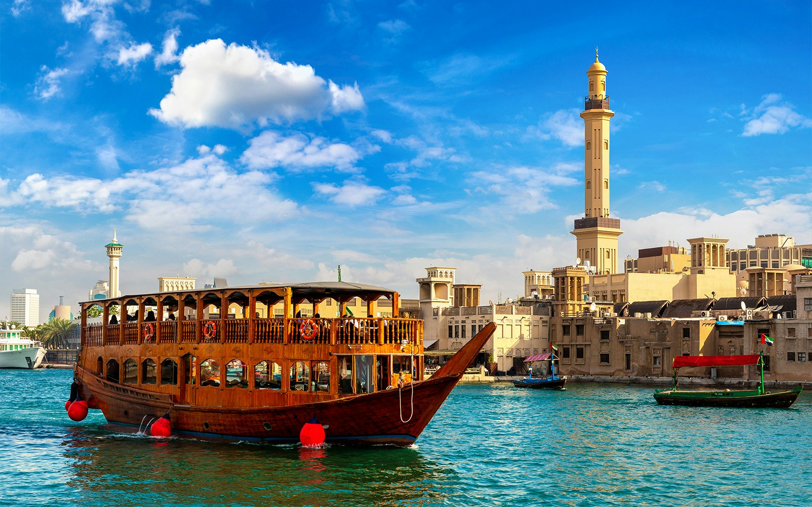 beautiful views of dubai creek from dubai cruises