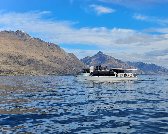 From Queenstown: Million Dollar Cruise