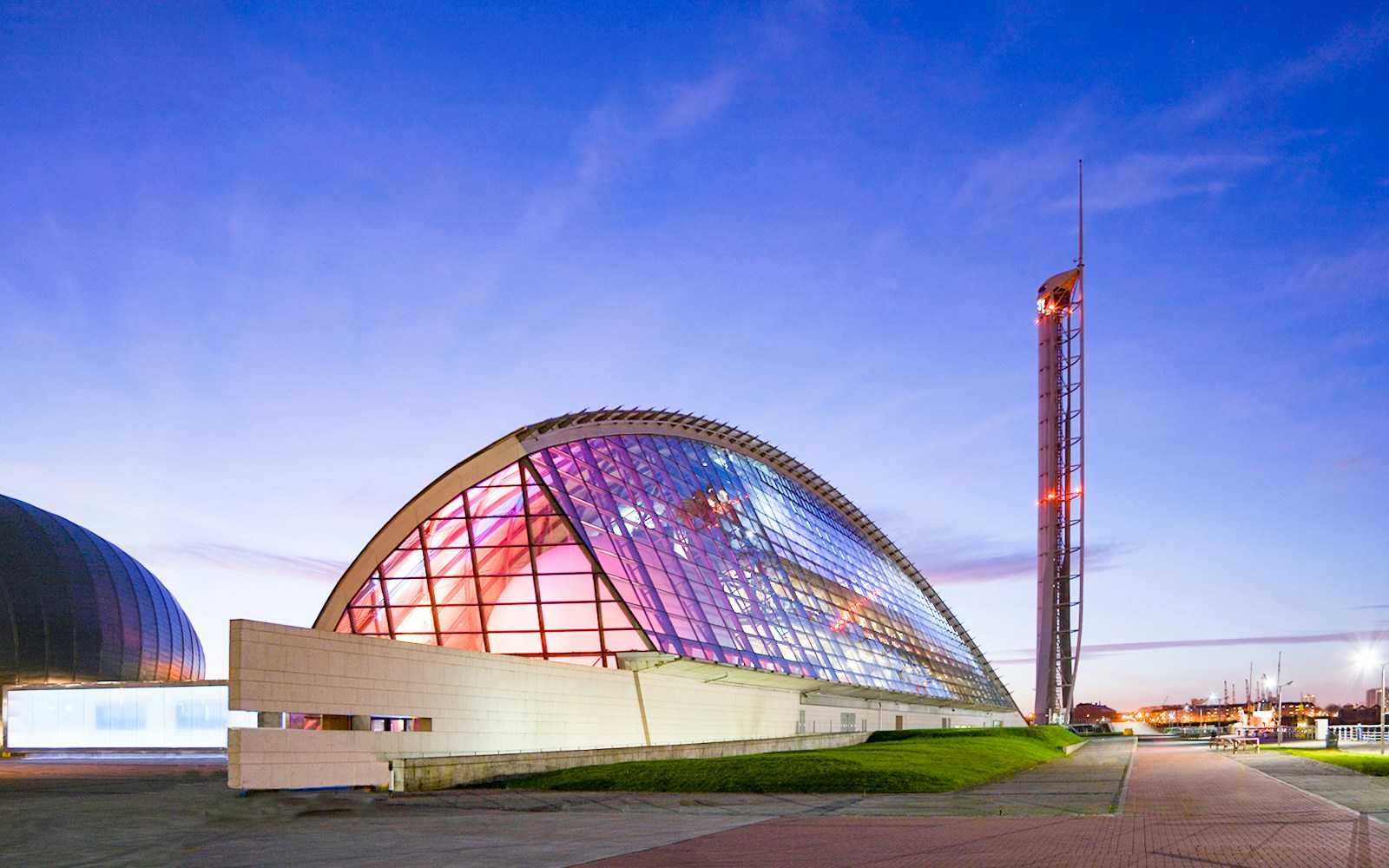 Glasgow Science Museum exterior with modern architecture and river view