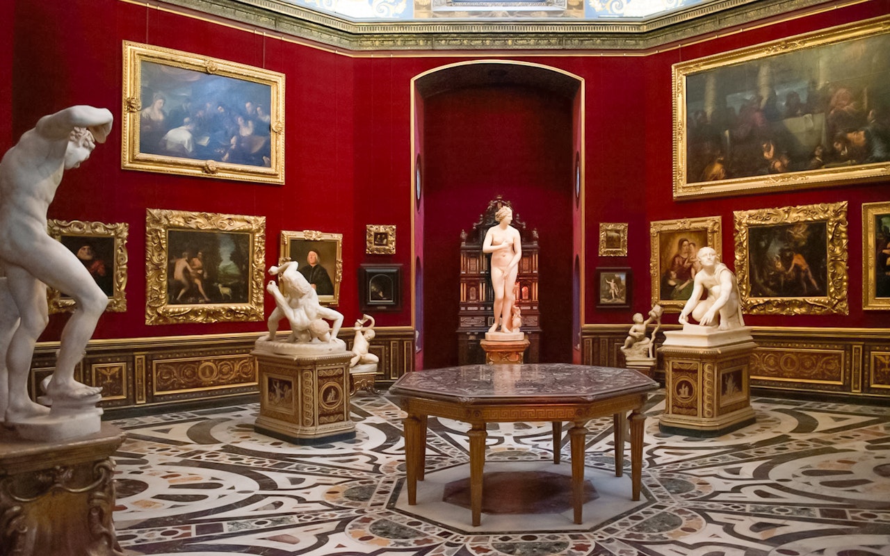 Combo: Galleria degli Uffizi + Biglietti d'ingresso prioritario alla Galleria dell'Accademia con audioguida — 2