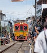 Marché ferroviaire de Maeklong